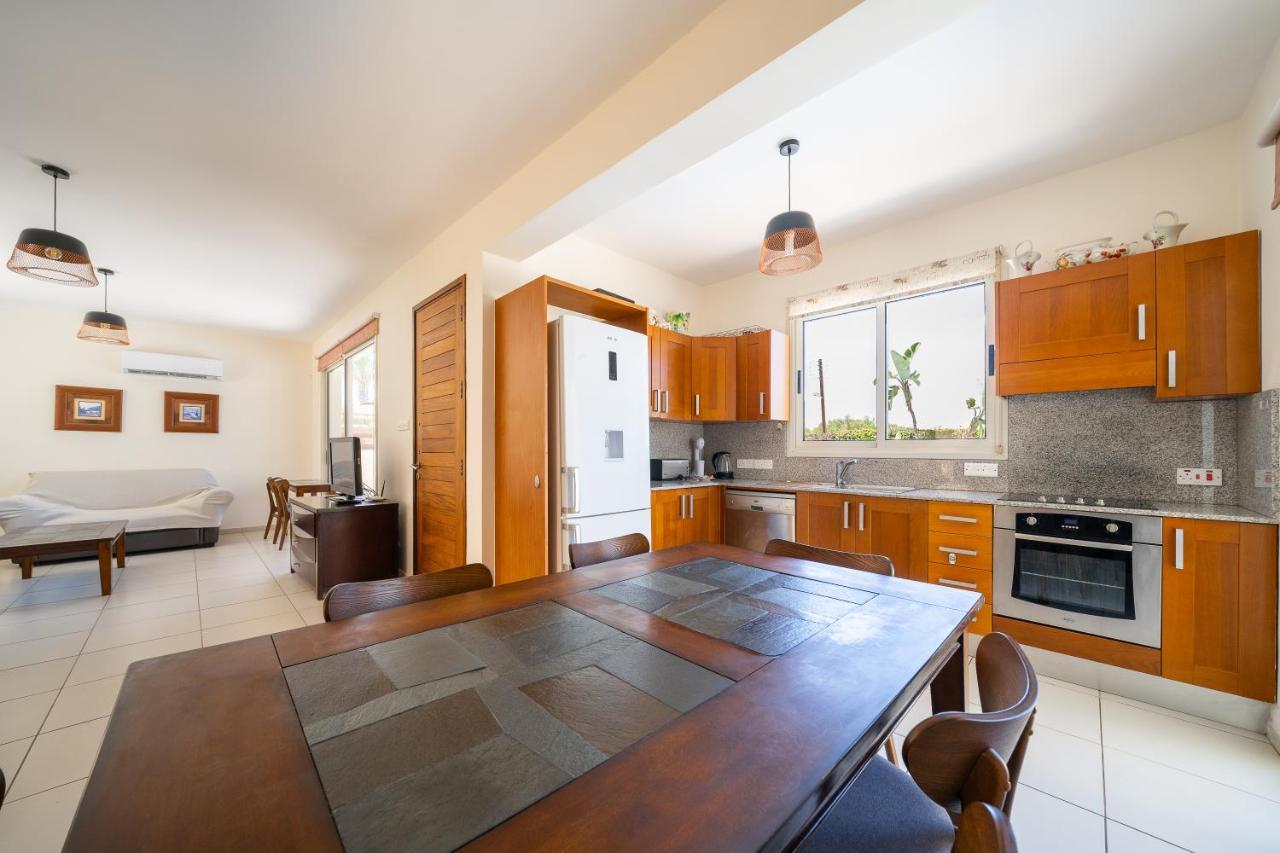 Atlantica 4 Bedroom Villa Near The Beach Protaras Exterior foto