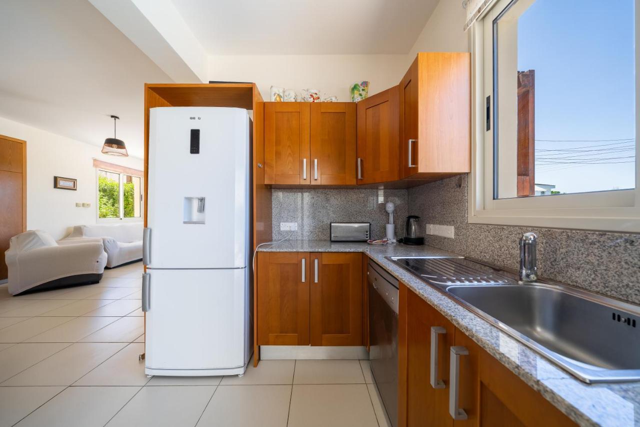 Atlantica 4 Bedroom Villa Near The Beach Protaras Exterior foto